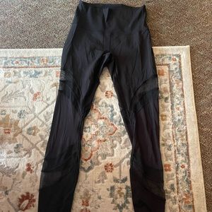 lululemon mesh leggings 25’